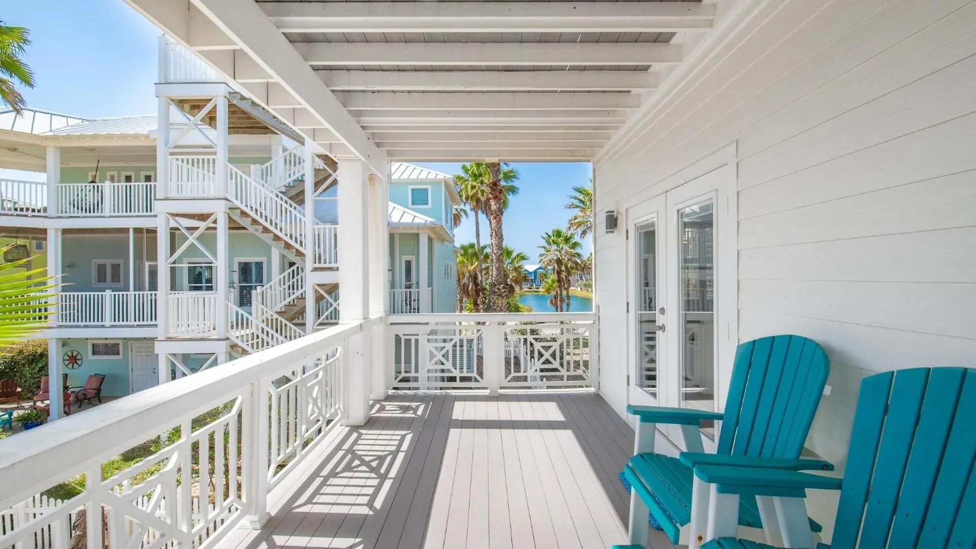 Palm Breeze - Ocean Views, Golf Cart, Game Room! Holiday home Port Aransas