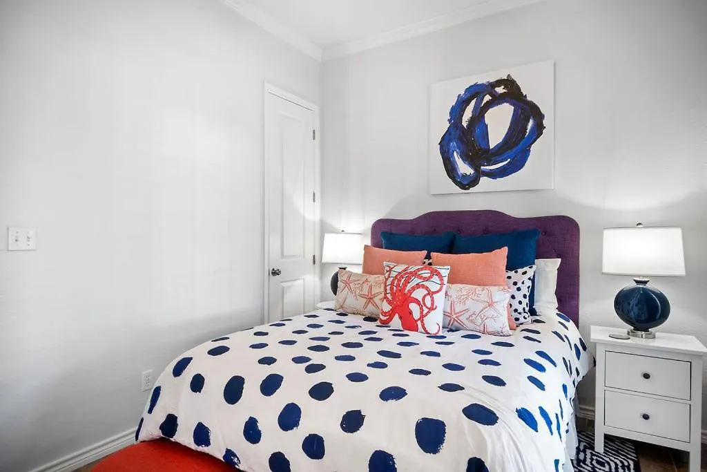 Holiday home The Blue Dog 112 St Port Aransas