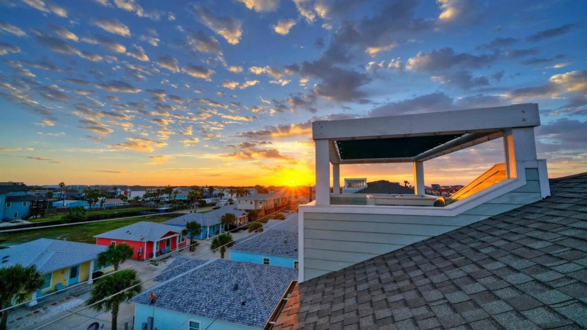 Holiday home Sleeps 33 4 Walk To The Resort-style Pool Endless Summer Port Aransas