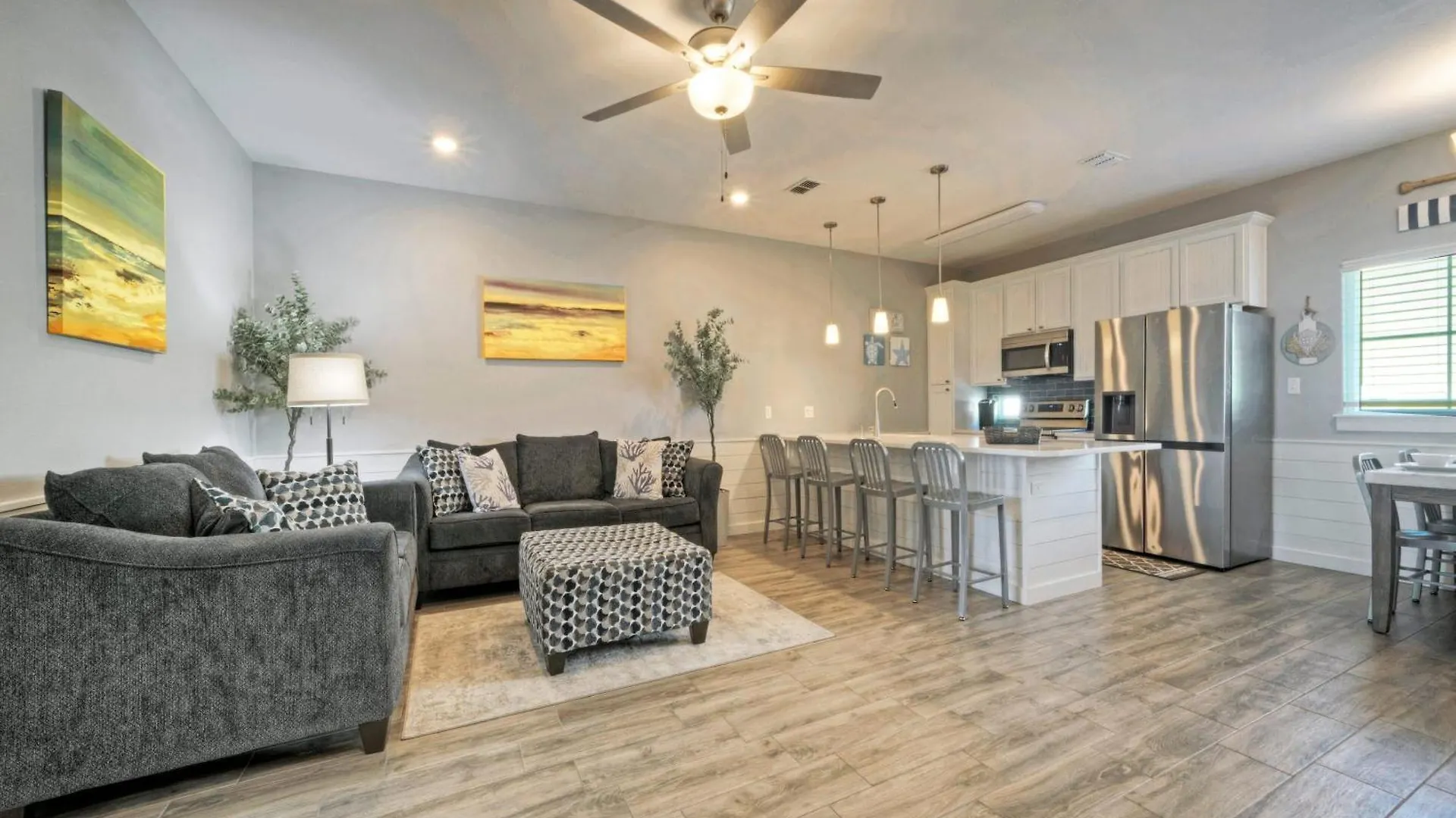 Sleeps 33 4 Walk To The Resort-style Pool Endless Summer Port Aransas