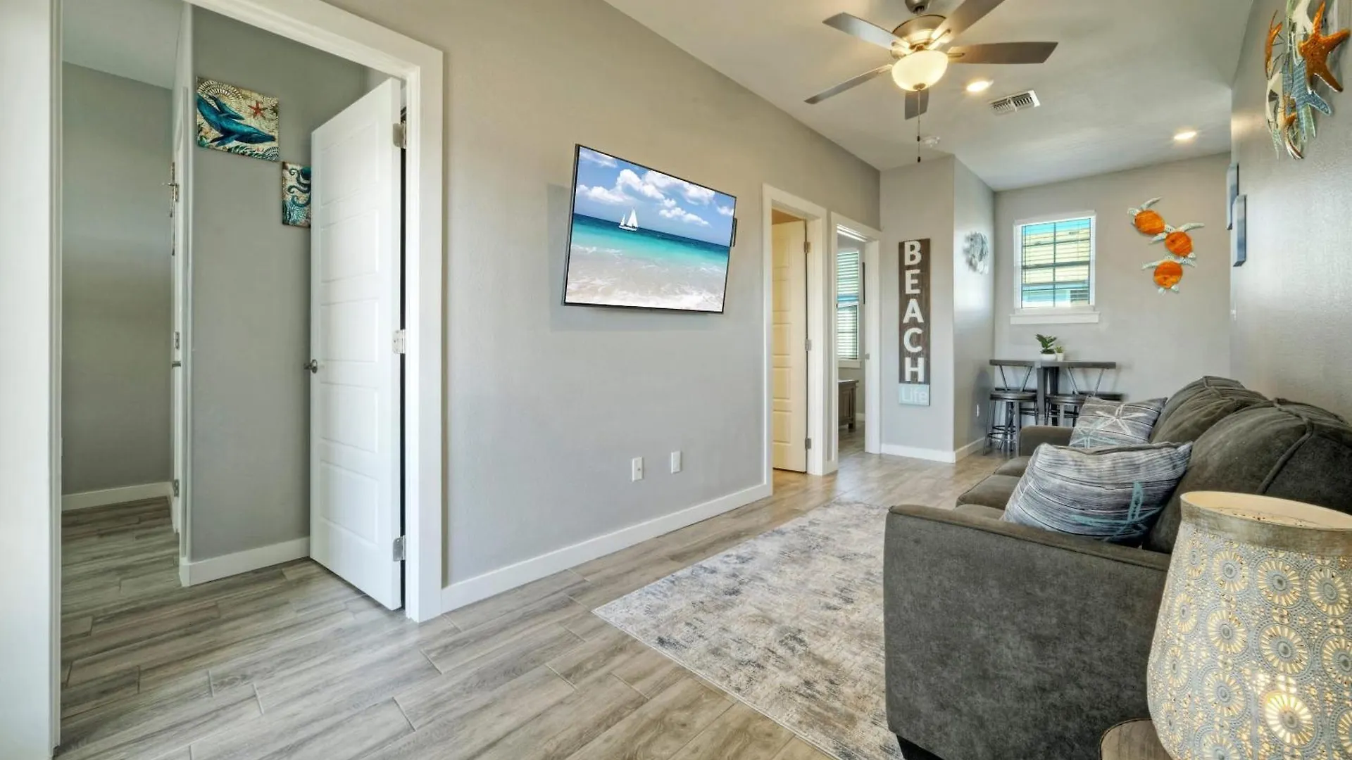 Sleeps 33 4 Walk To The Resort-style Pool Endless Summer *