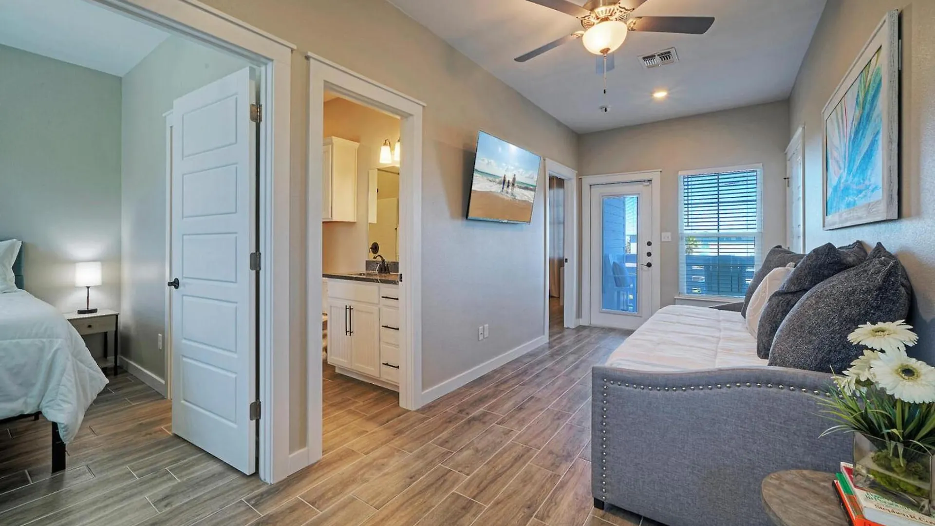 Sleeps 33 4 Walk To The Resort-style Pool Endless Summer