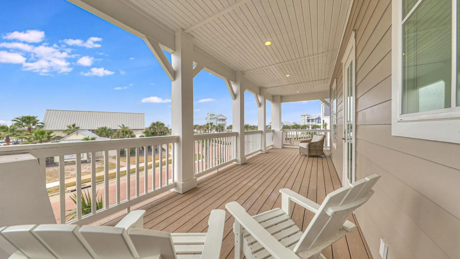 Holiday home Oceanfront At Sunrise *