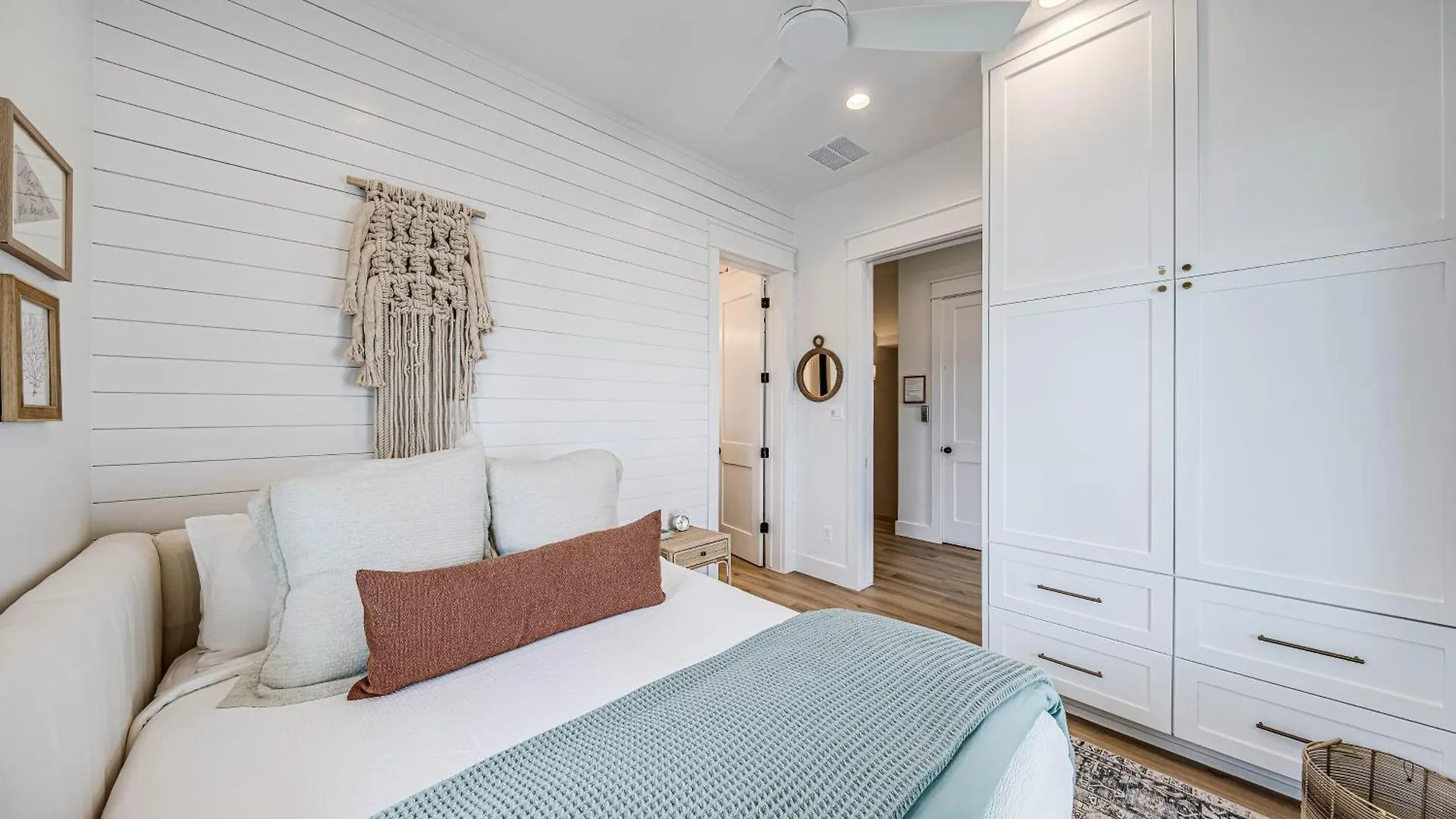 Oceanfront At Sunrise Holiday home *