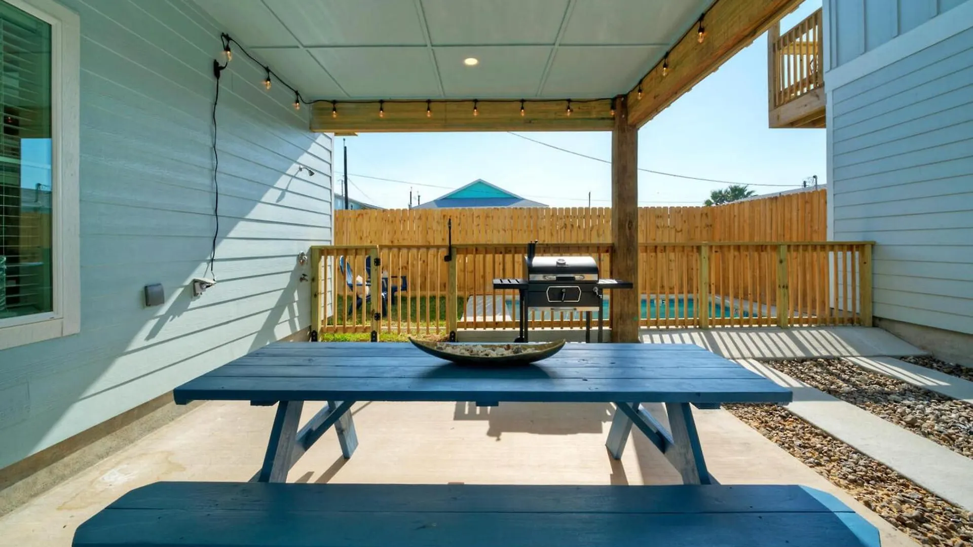 Sleeps 22 2 Homes W Private Pool Patio Walkable Location Golf Cart Zone * Port Aransas