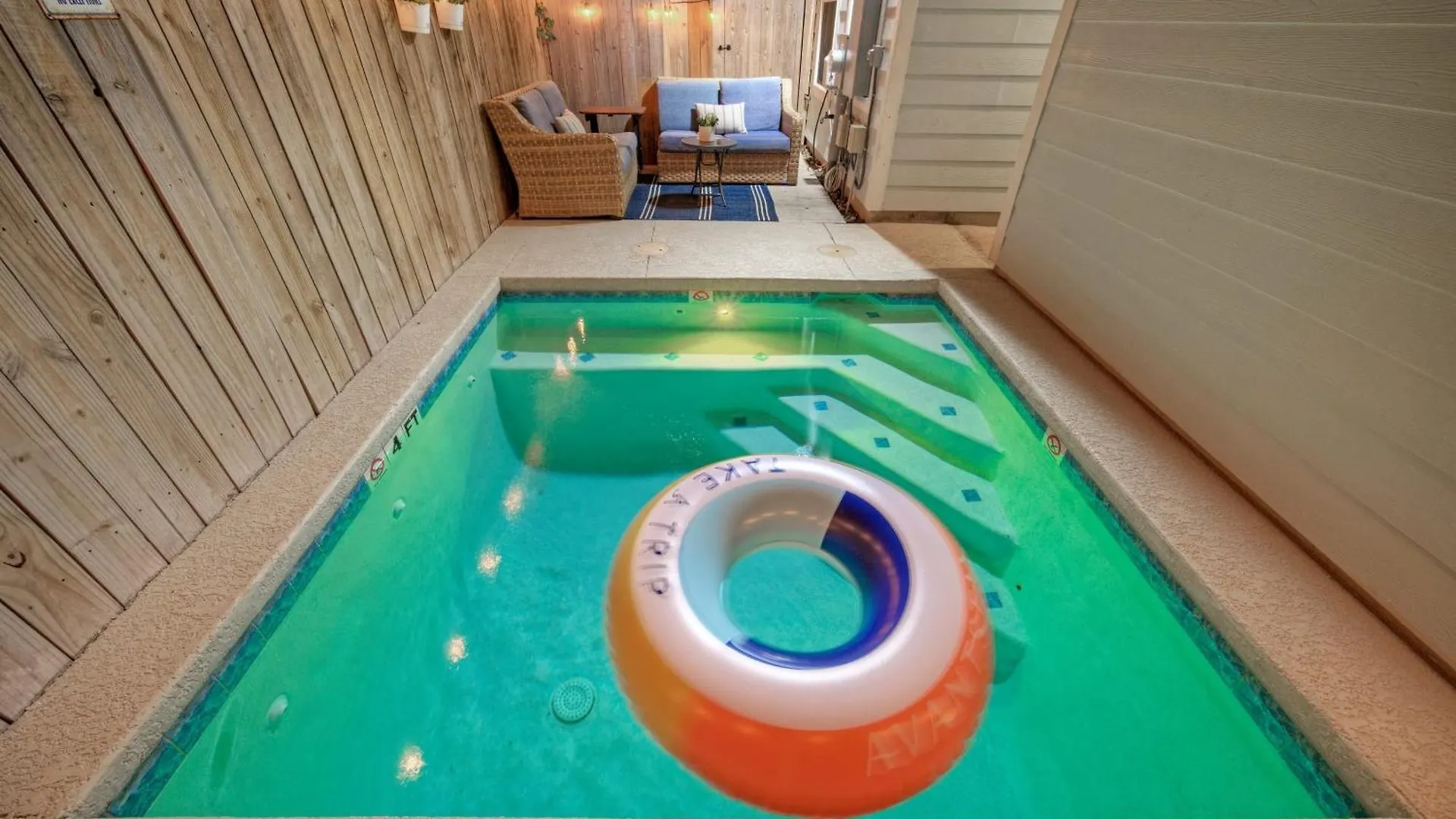 Holiday home Luxury 4br Retreat W Pool Walk To Dining Shops Shore Thang *