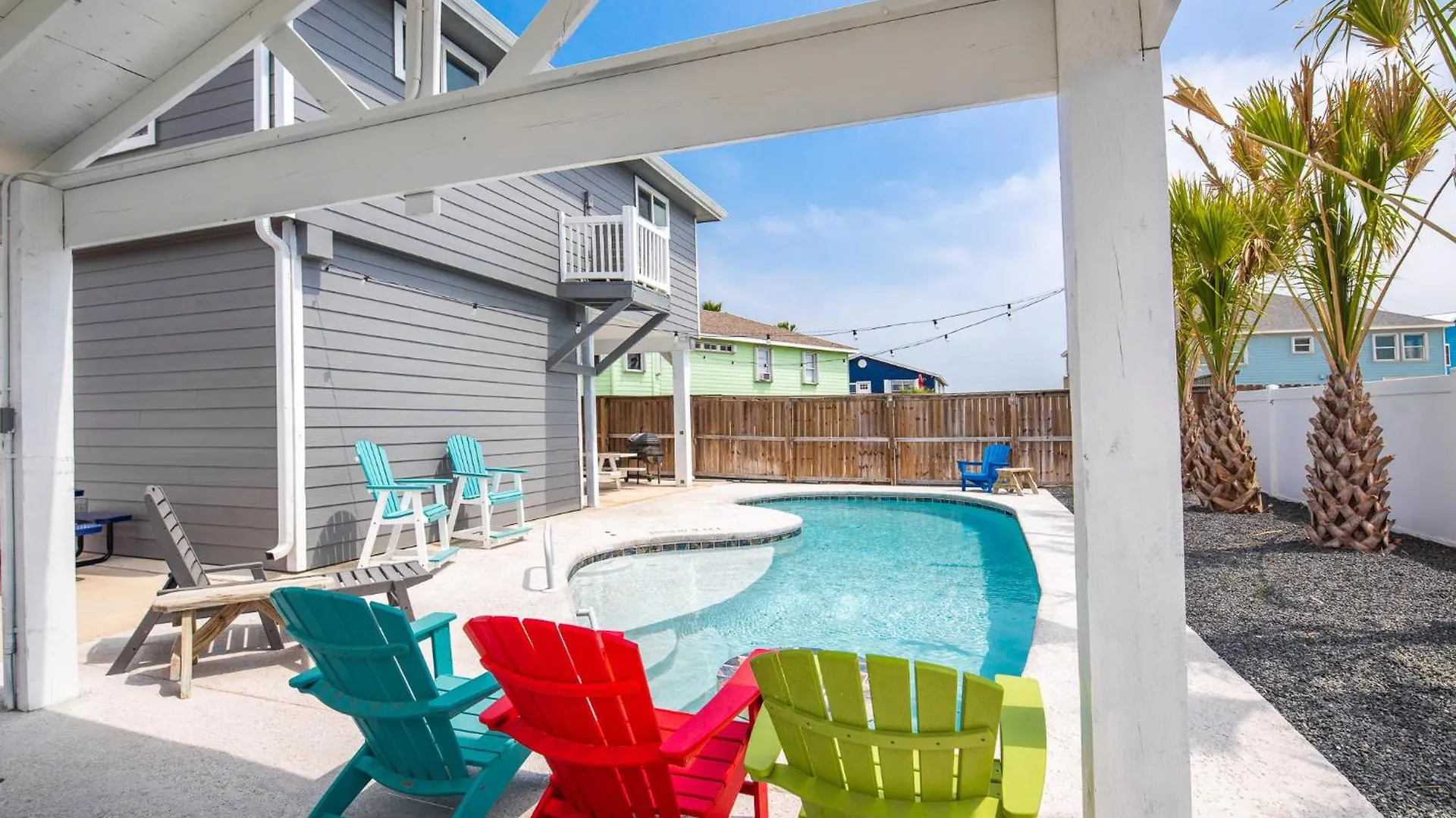 Latitude Adjustment - Private Pool/elevator! *