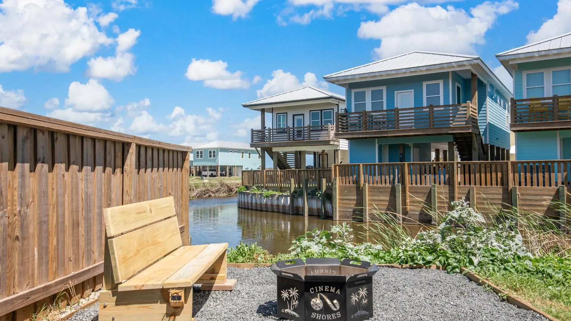 Cinema Shores - A Movie-themed Beachfront Escape! Port Aransas