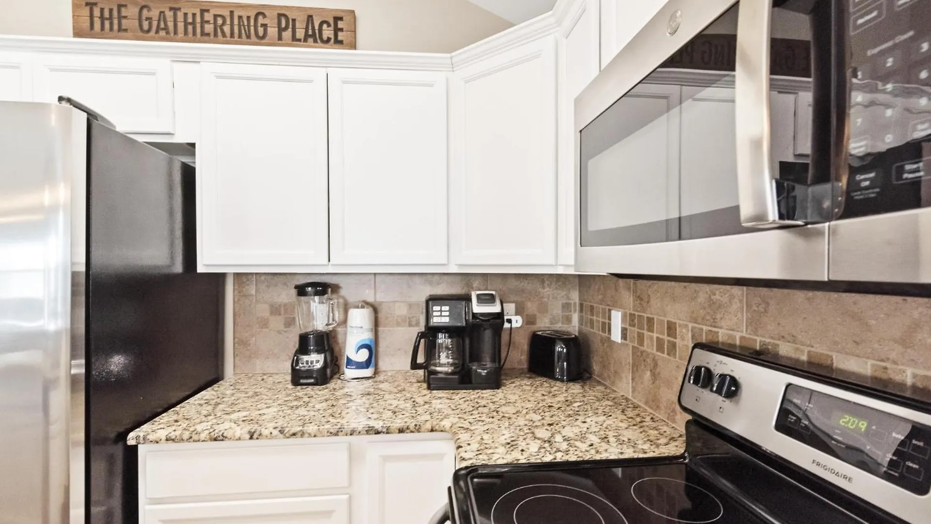 Holiday home Latitude Adjustment - Private Pool/elevator!