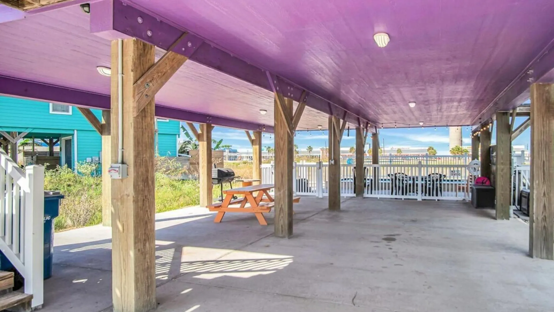 Purple Parrot By Avantstay Heated Pool Access Port A Location Holiday home *