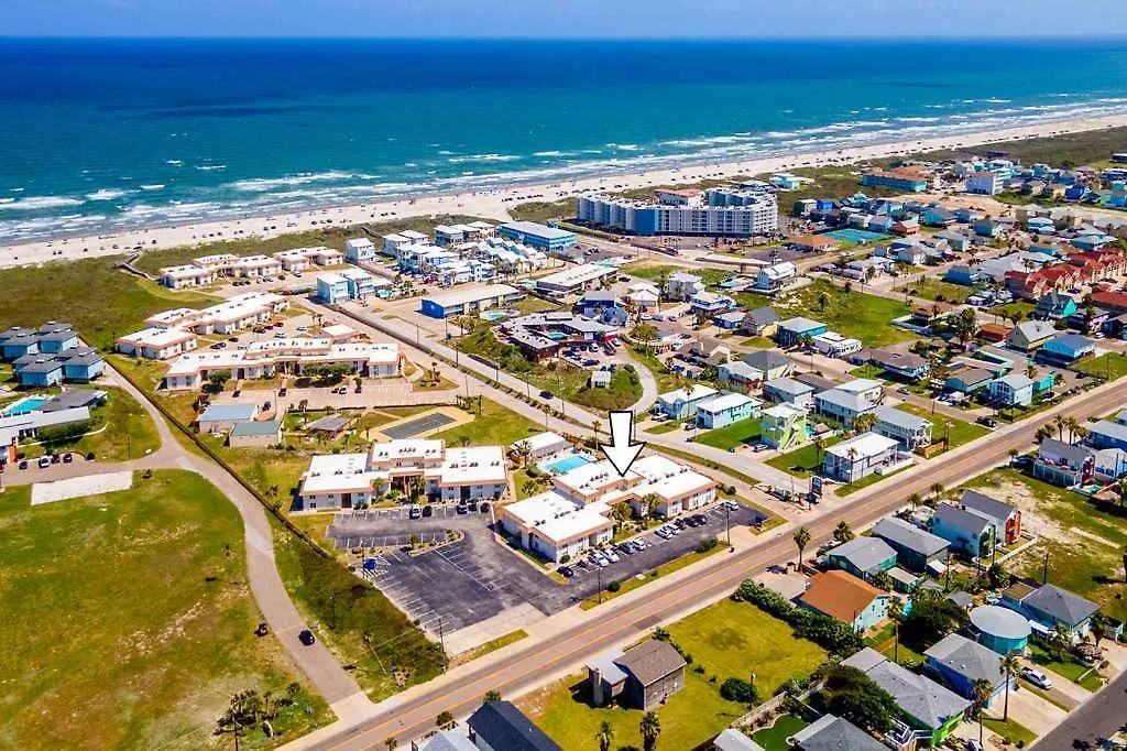 A Sunny At Sea Sands