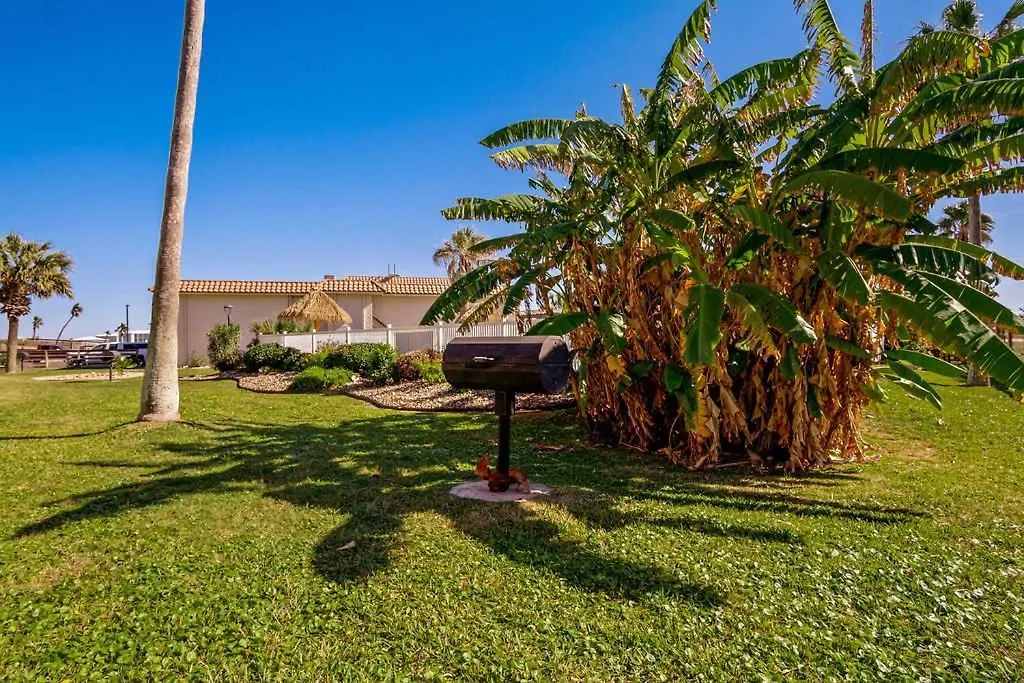 A Sunny At Sea Sands Holiday home *
