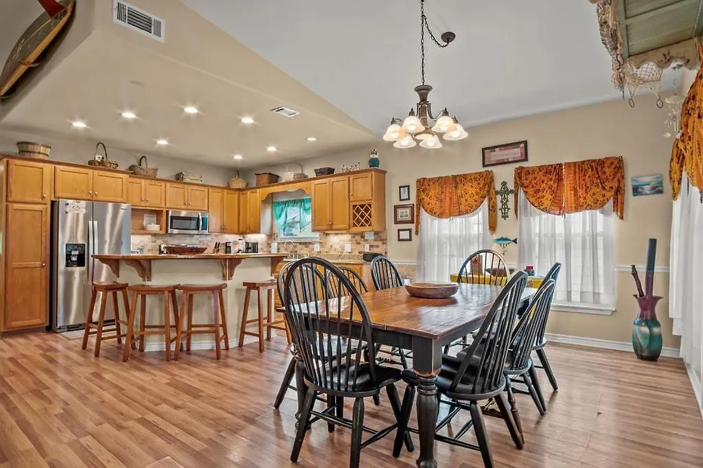 Casa Playa - Ocean Views!! Boardwalk To The Beach! Port Aransas