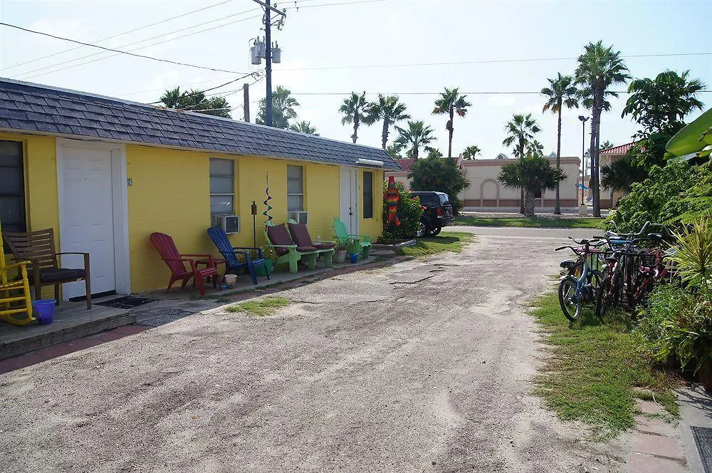 3rd Coast Hotel 2*