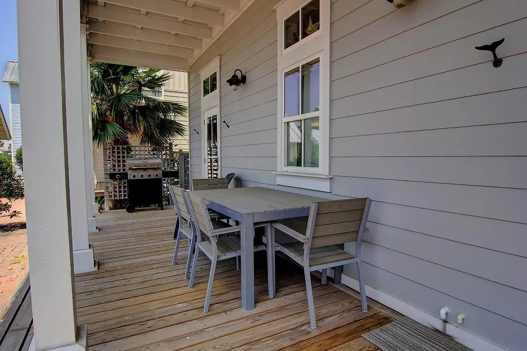 Cinnamon Shore- Lollygag 107 St *
