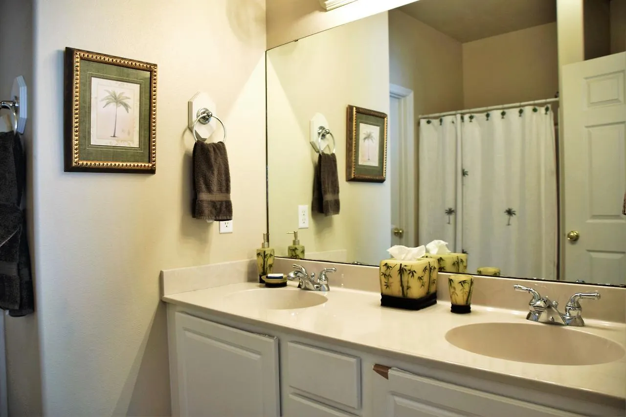 9th St Town House 303 - Two Bedroom Townhome Holiday home