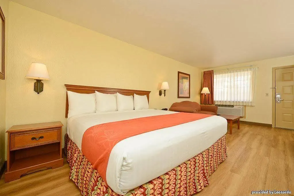 Western Motel 3*