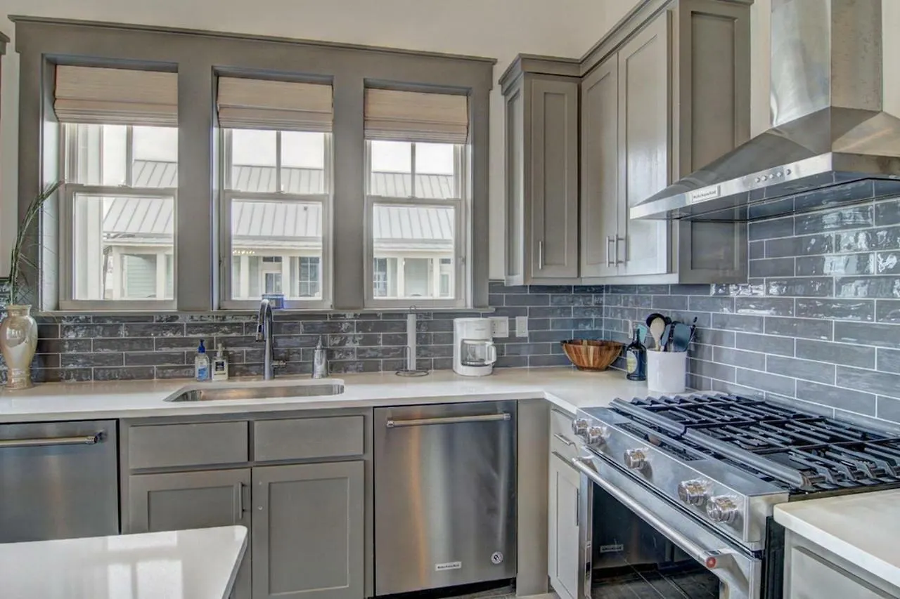 Cinnamon Shore- Living Water 123 Fi Port Aransas