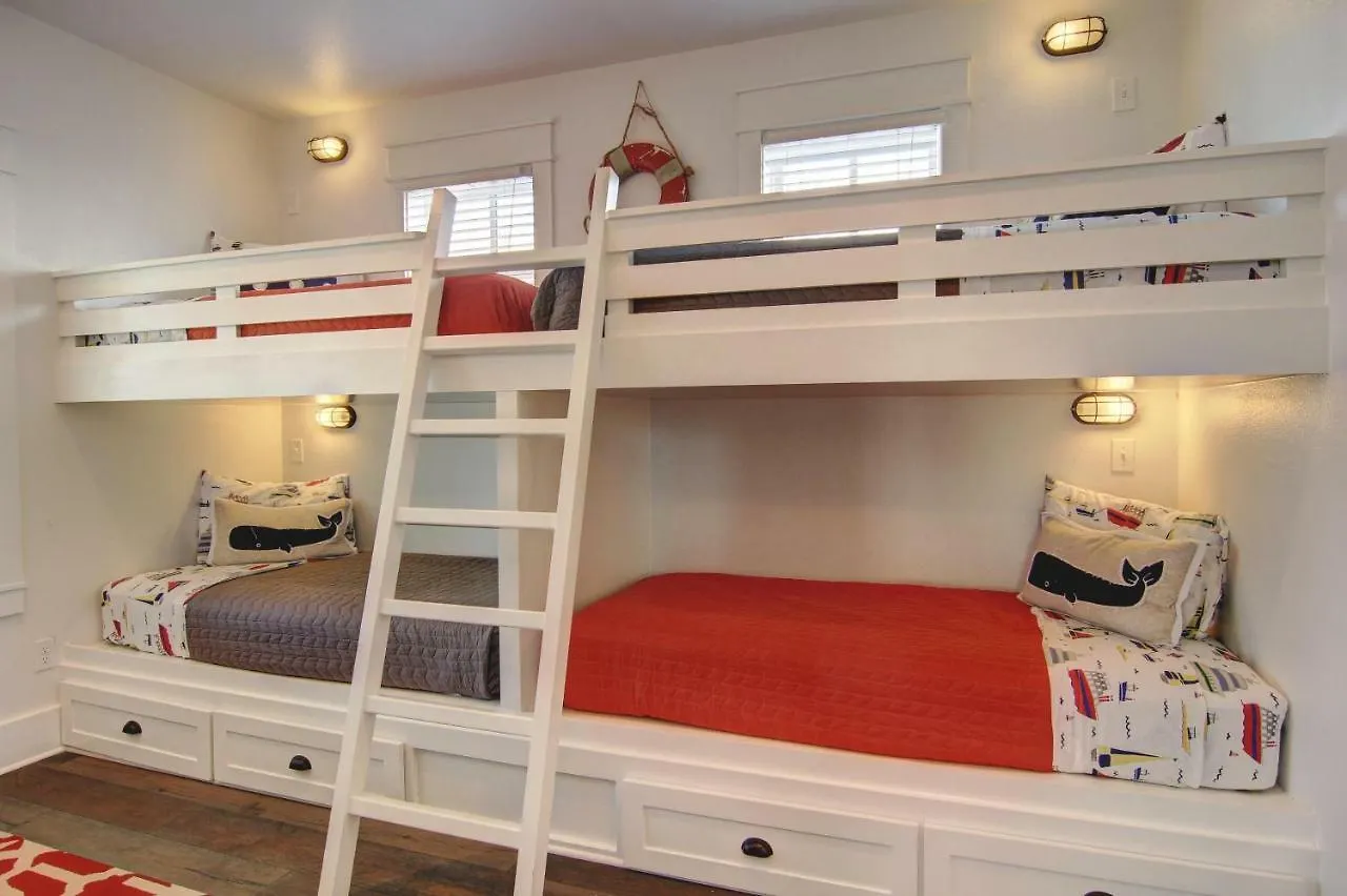 Cinnamon Shore- Lollygag 107 St Holiday home *