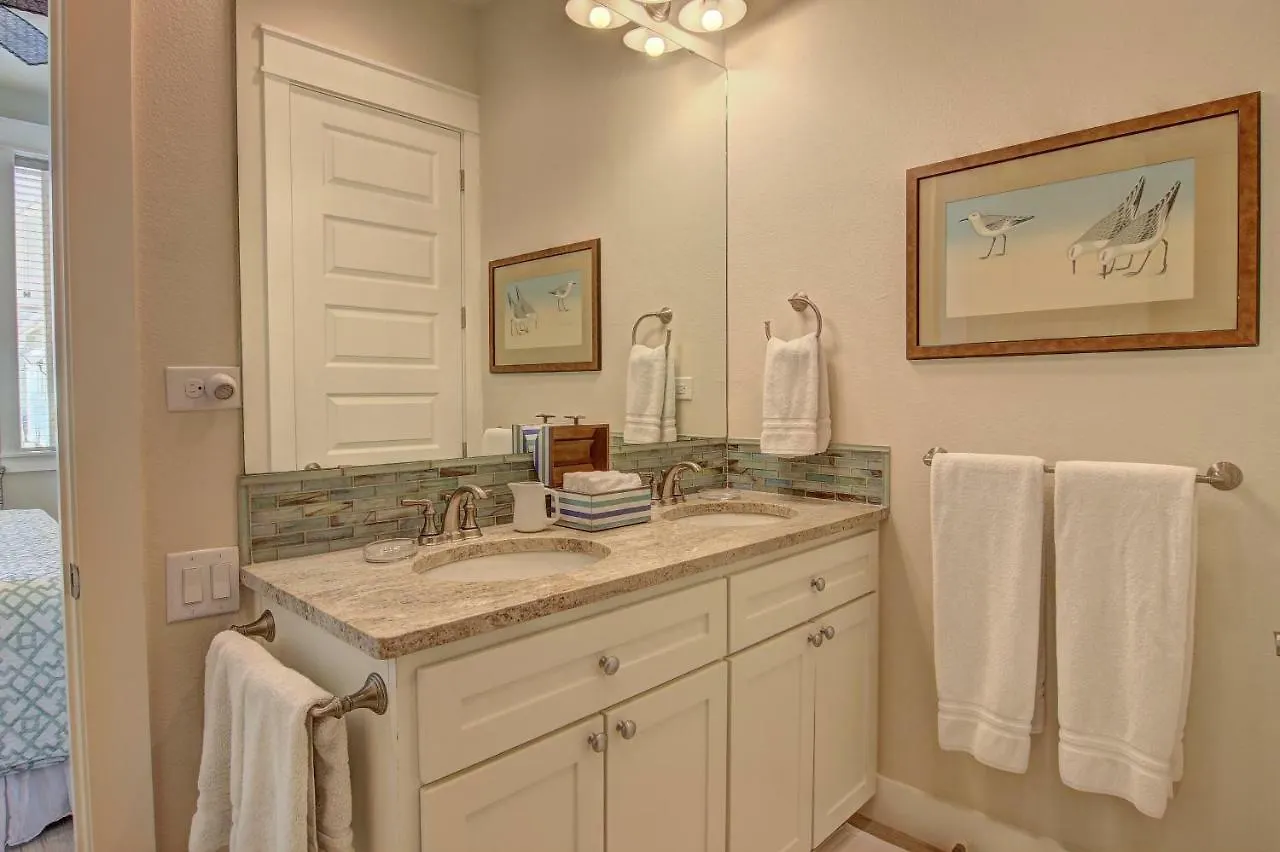 Cinnamon Shore- Music 126 Fi Port Aransas