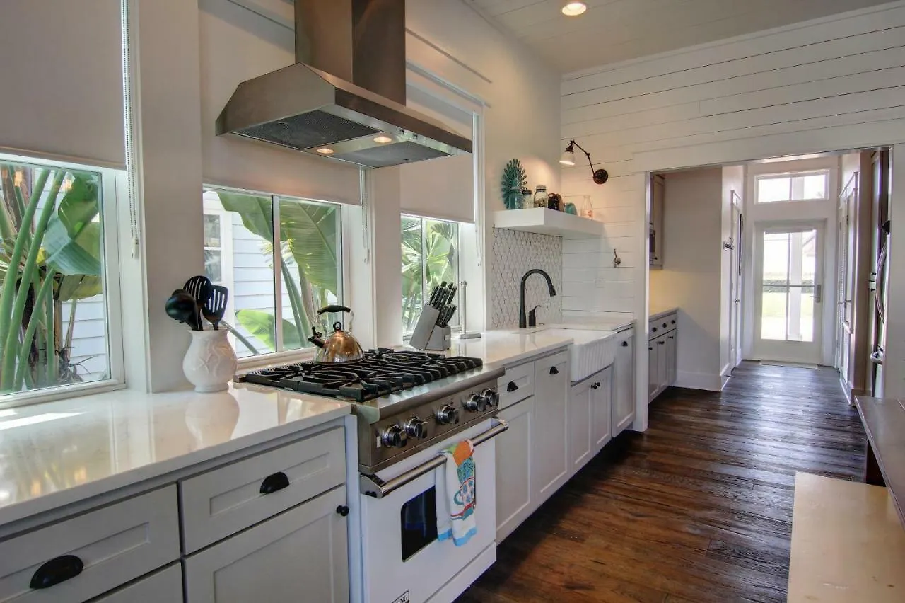 Cinnamon Shore- Lollygag 107 St Port Aransas