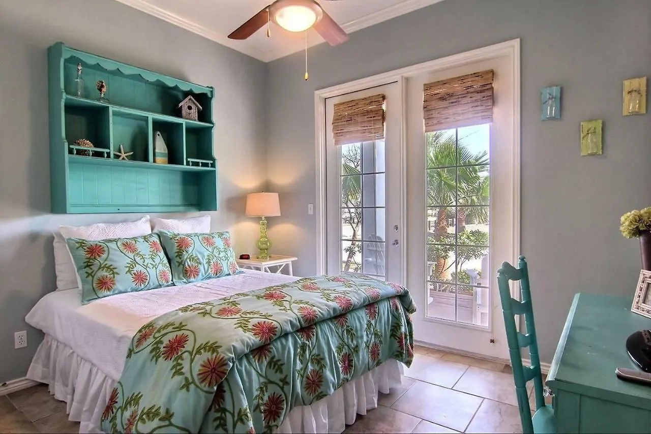 Holiday home Cinnamon Shore- Margaritaville 132 Be