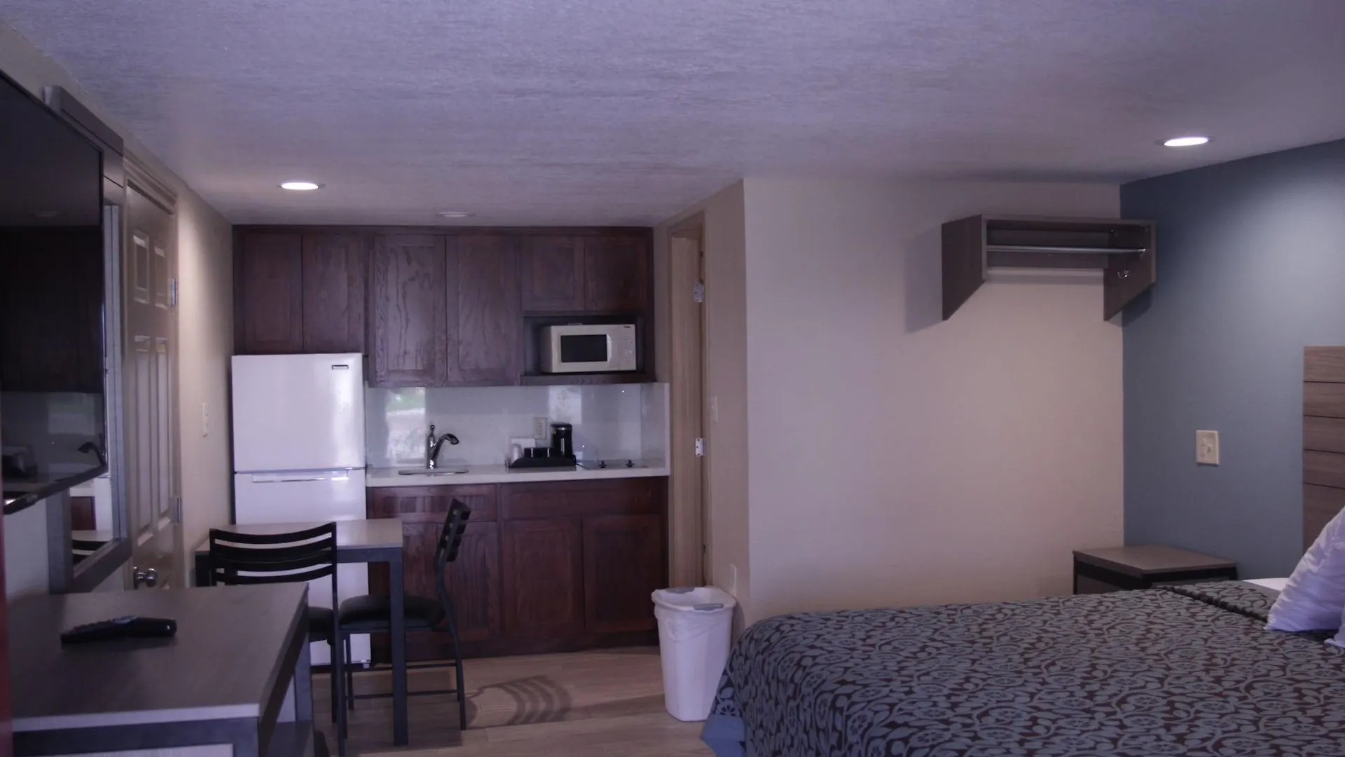 Motel Americas Value 2*