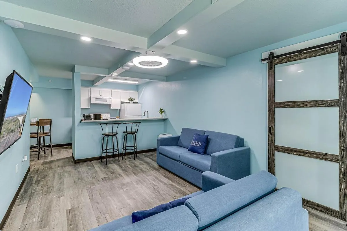 Otel Seaside Boutique Hotel, Waves At Your Doorstep