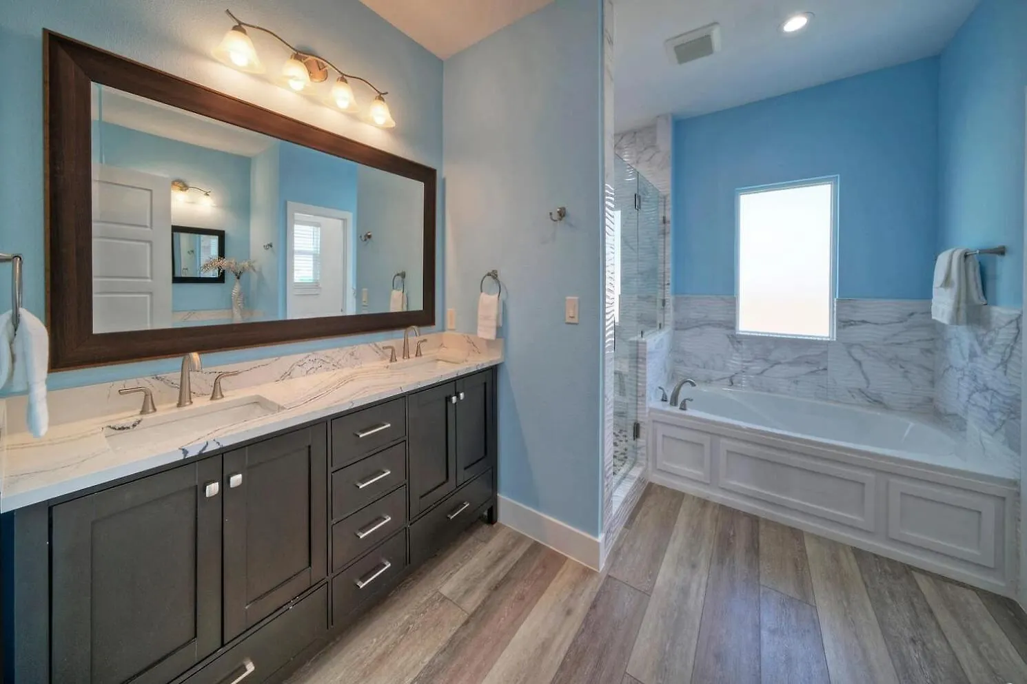 Dom wakacyjny Sleeps 22 2 Homes Priv Pool Putting Bar Deck Prime Port A Location