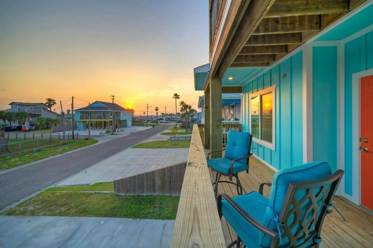 Dom wakacyjny Sleeps 22 2 Homes Priv Pool Putting Bar Deck Prime Port A Location *