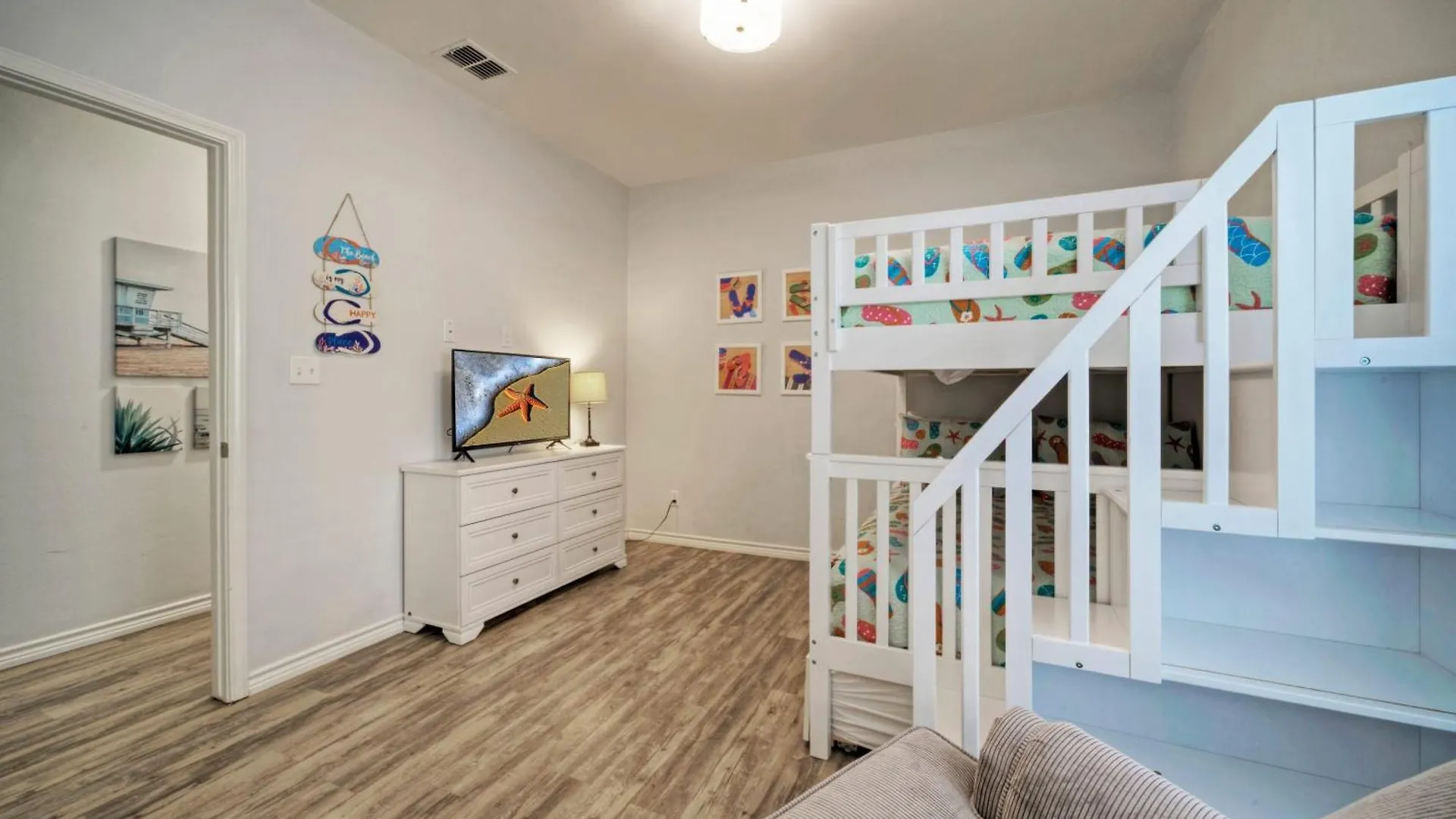 Sleeps 29 3 Homes Beachside Pool Walk To The *