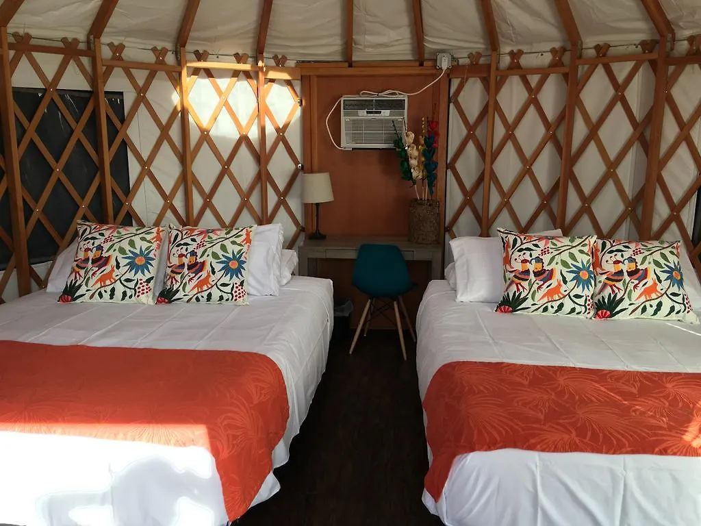 Han/Misafirhane Camp Coyoacan Port Aransas
